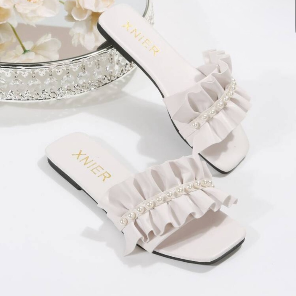 Shein White Pearl Ruffle Slide Sandals – Size 8 (39) - Picture 4 of 7